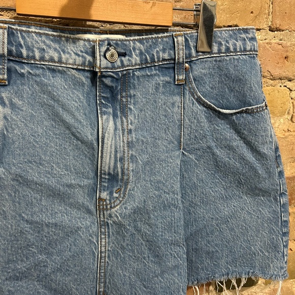 Abercrombie & Fitch Pleated Denim Ultra Mini Skirt - Picture 3 of 4